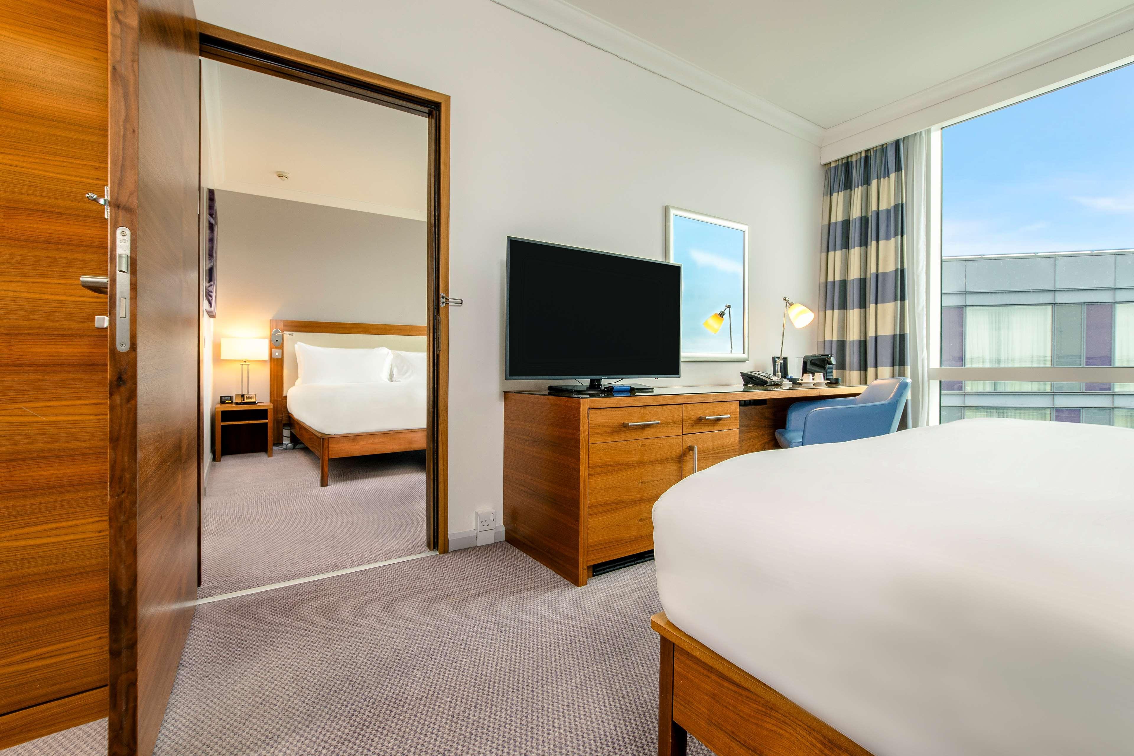 Hilton Reading Hotel Ngoại thất bức ảnh