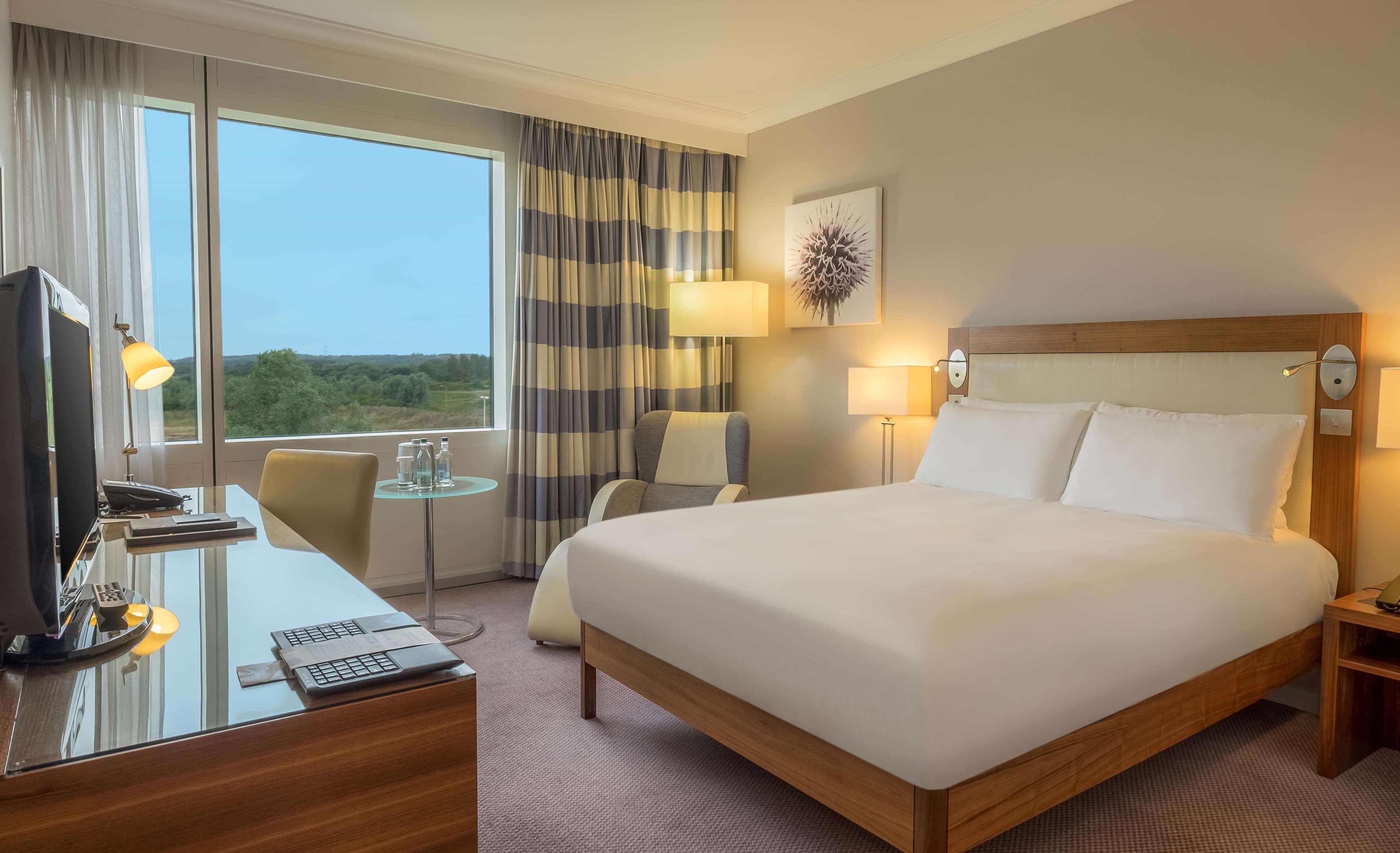 Hilton Reading Hotel Ngoại thất bức ảnh