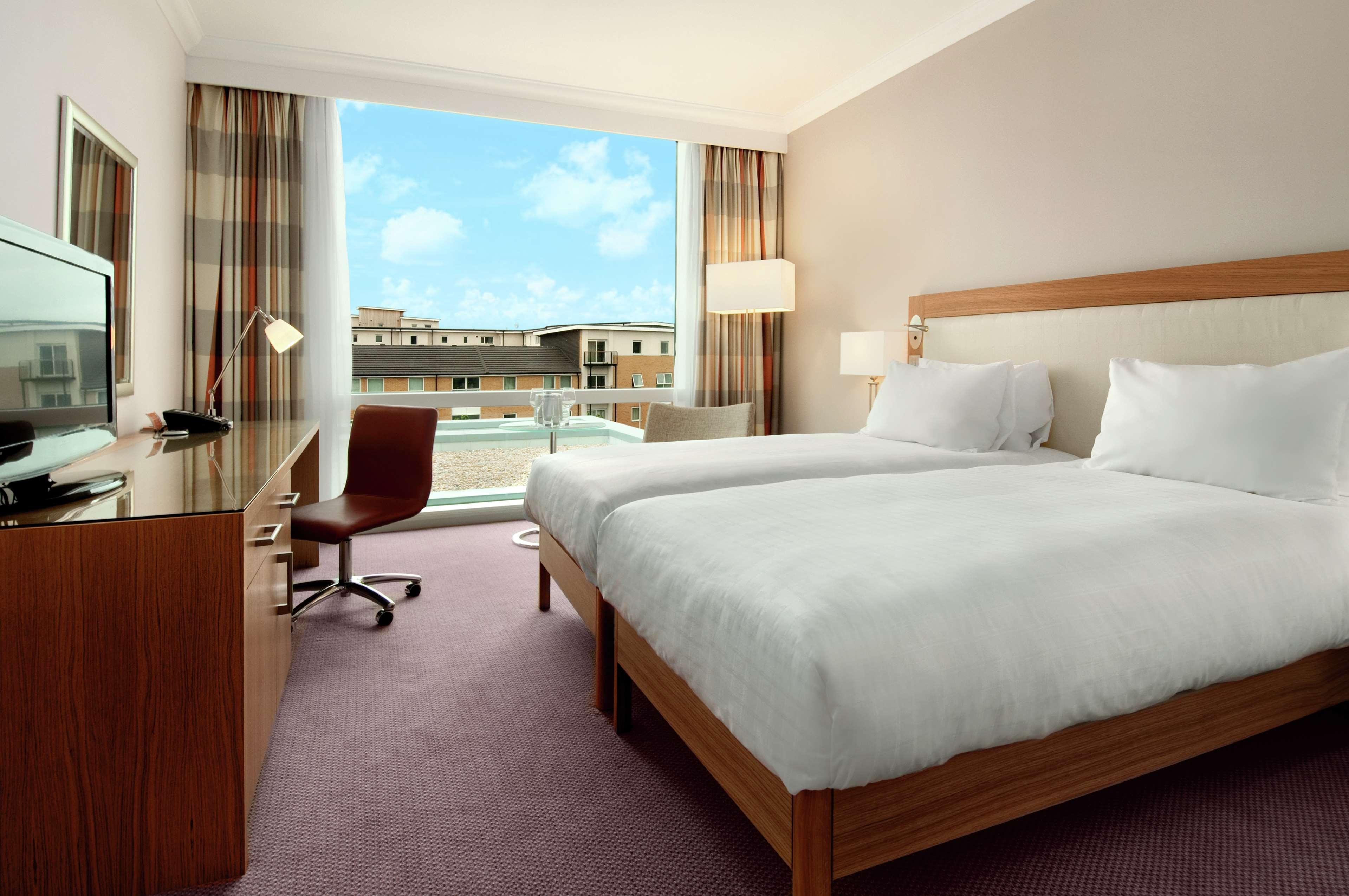 Hilton Reading Hotel Ngoại thất bức ảnh