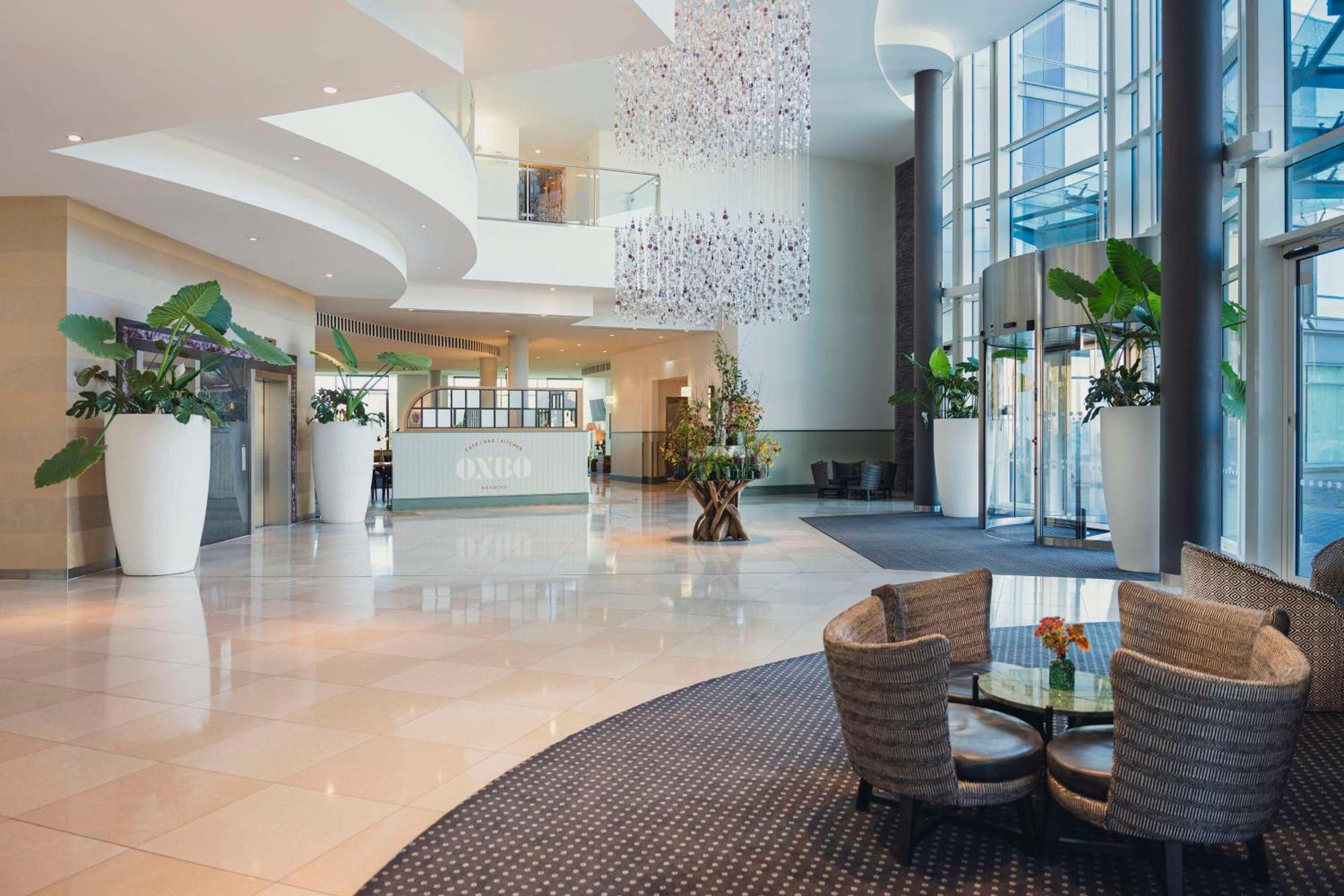 Hilton Reading Hotel Ngoại thất bức ảnh