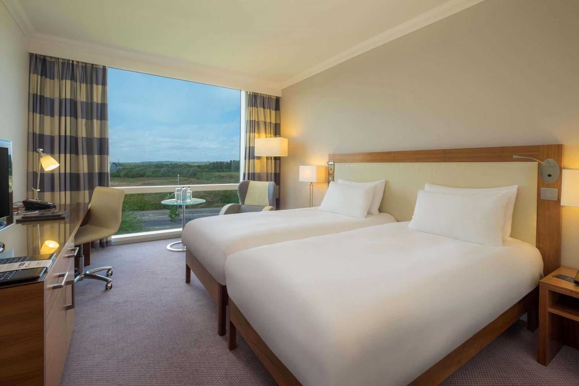 Hilton Reading Hotel Ngoại thất bức ảnh