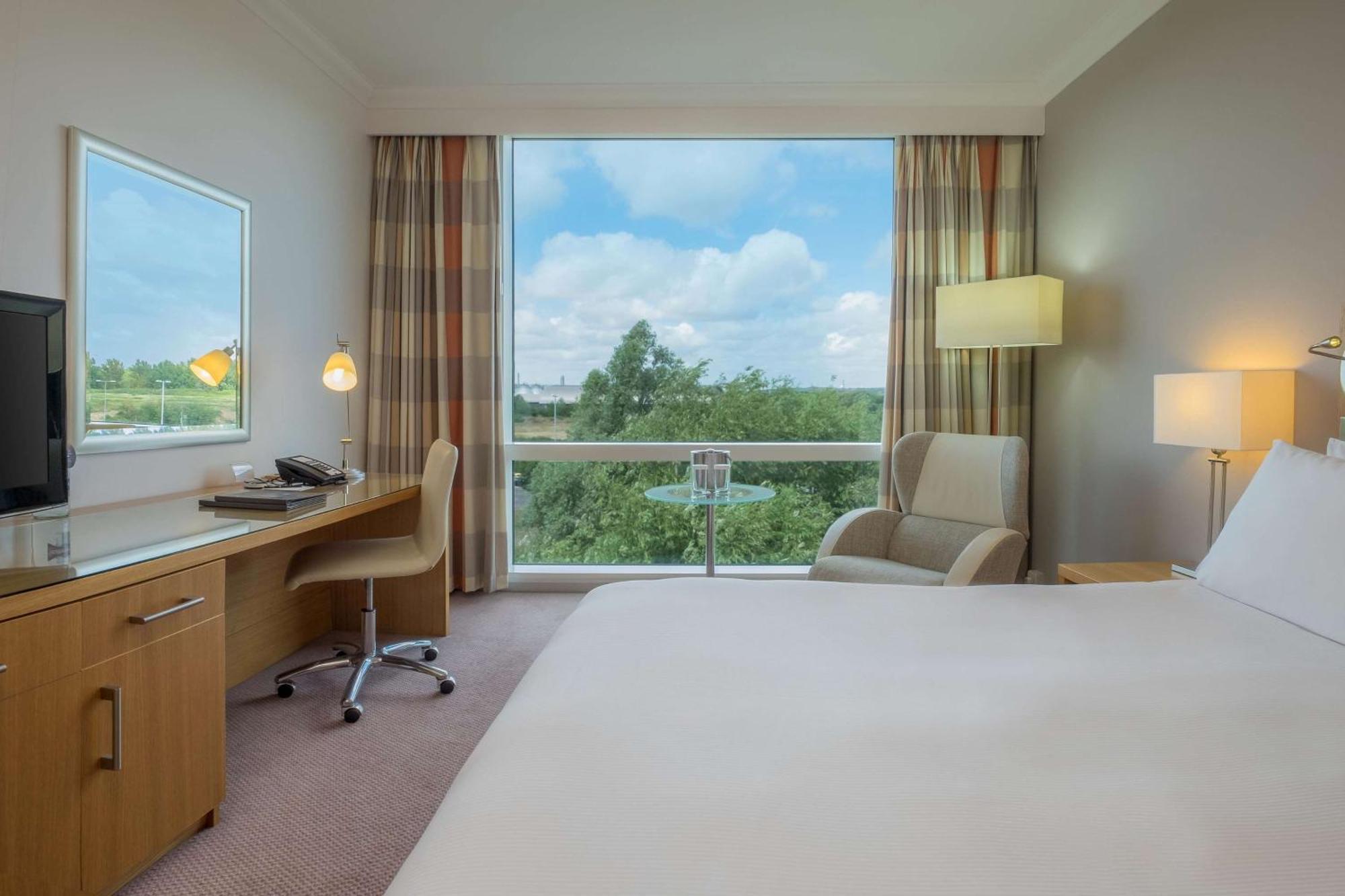 Hilton Reading Hotel Ngoại thất bức ảnh
