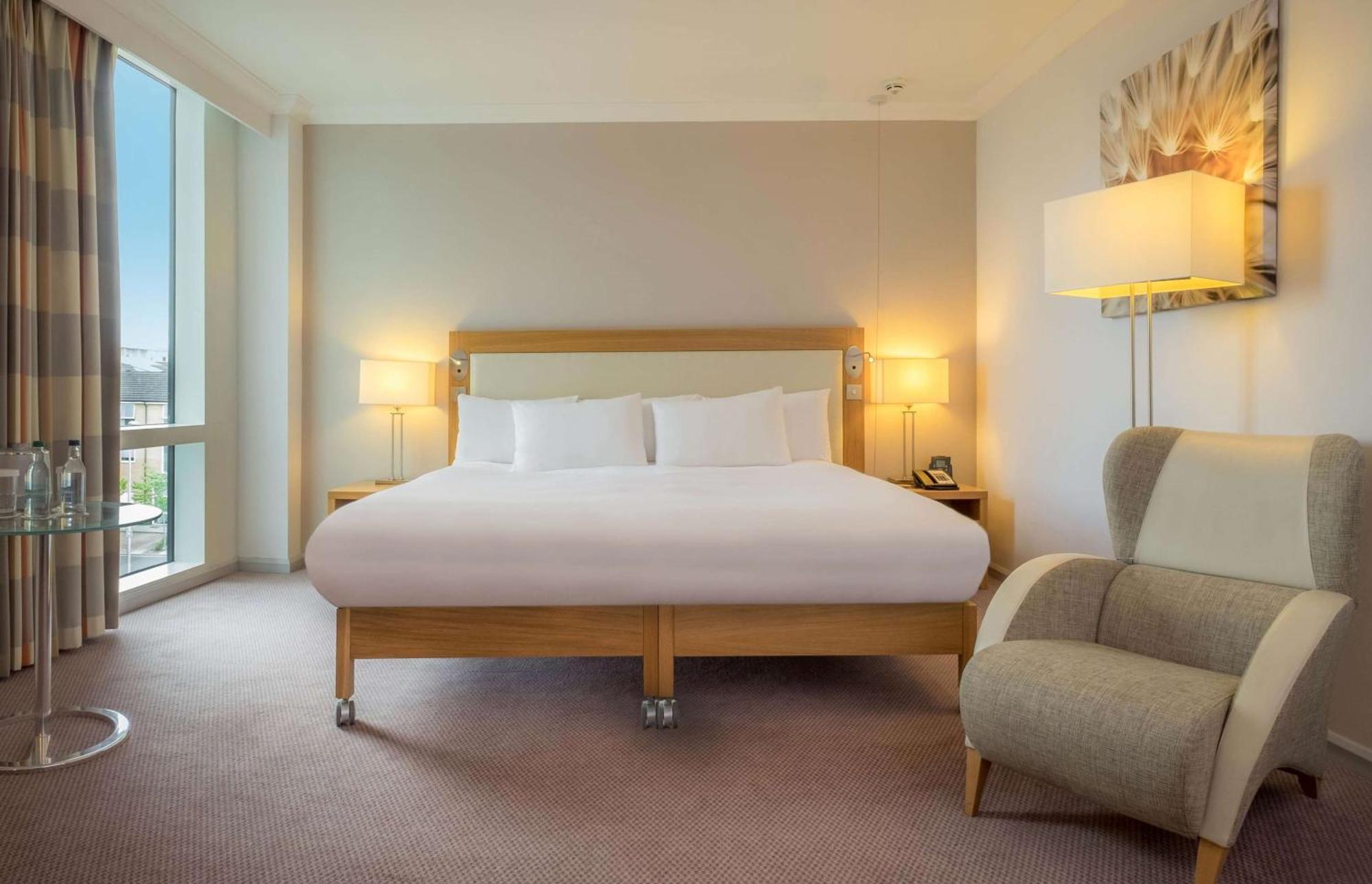 Hilton Reading Hotel Ngoại thất bức ảnh