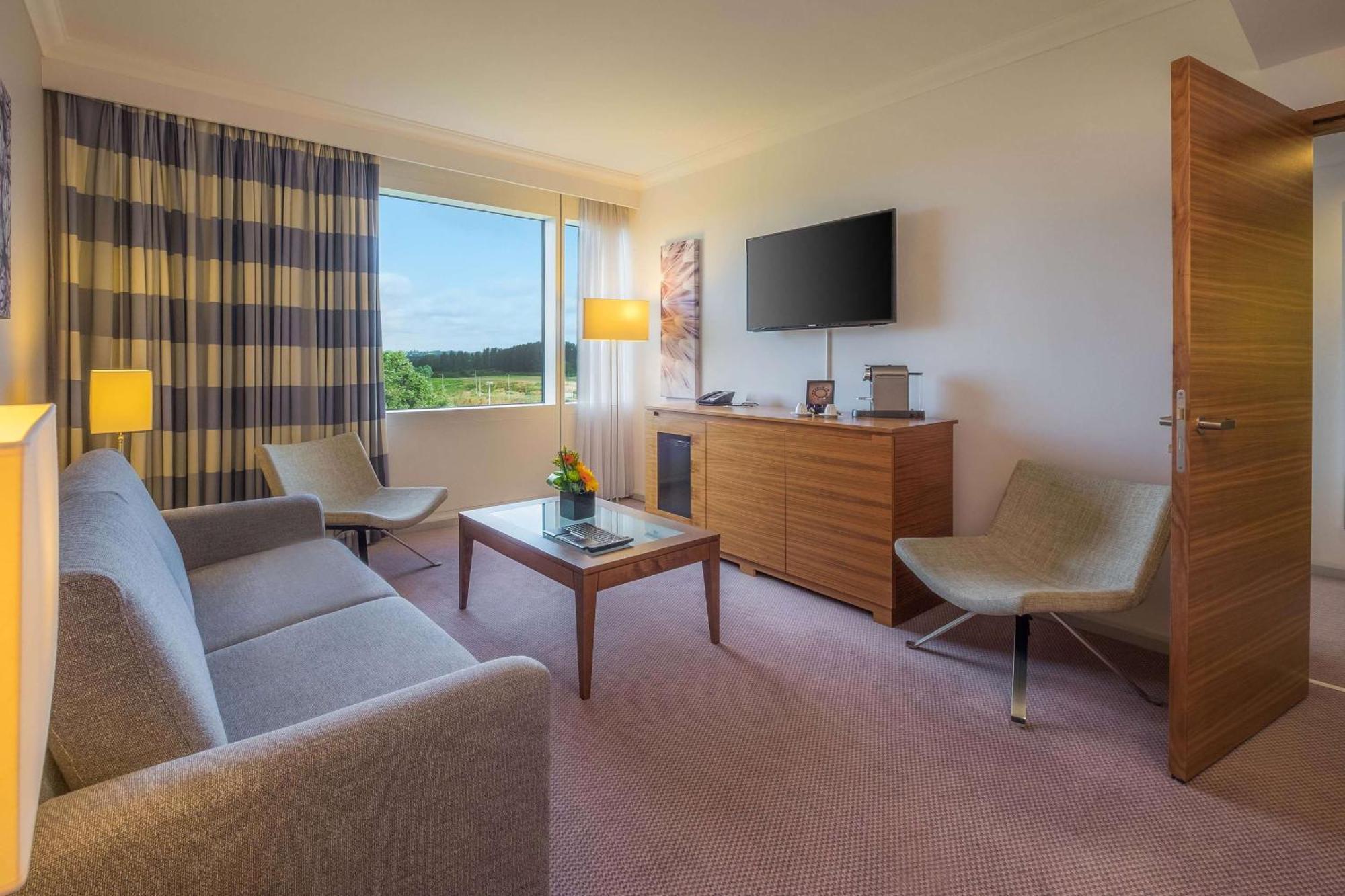 Hilton Reading Hotel Ngoại thất bức ảnh