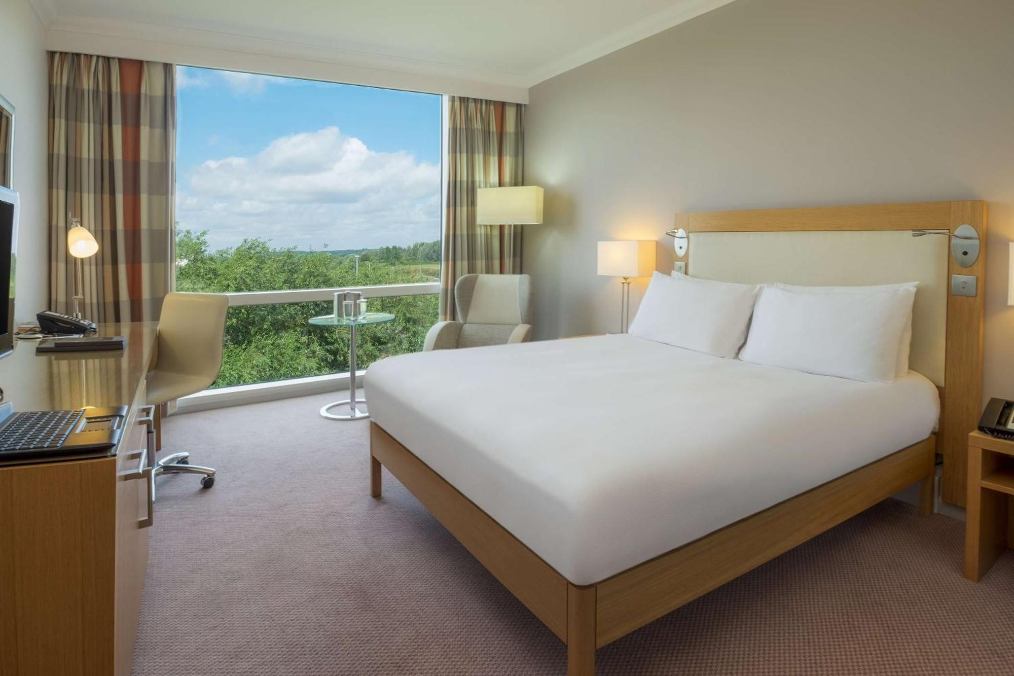 Hilton Reading Hotel Ngoại thất bức ảnh