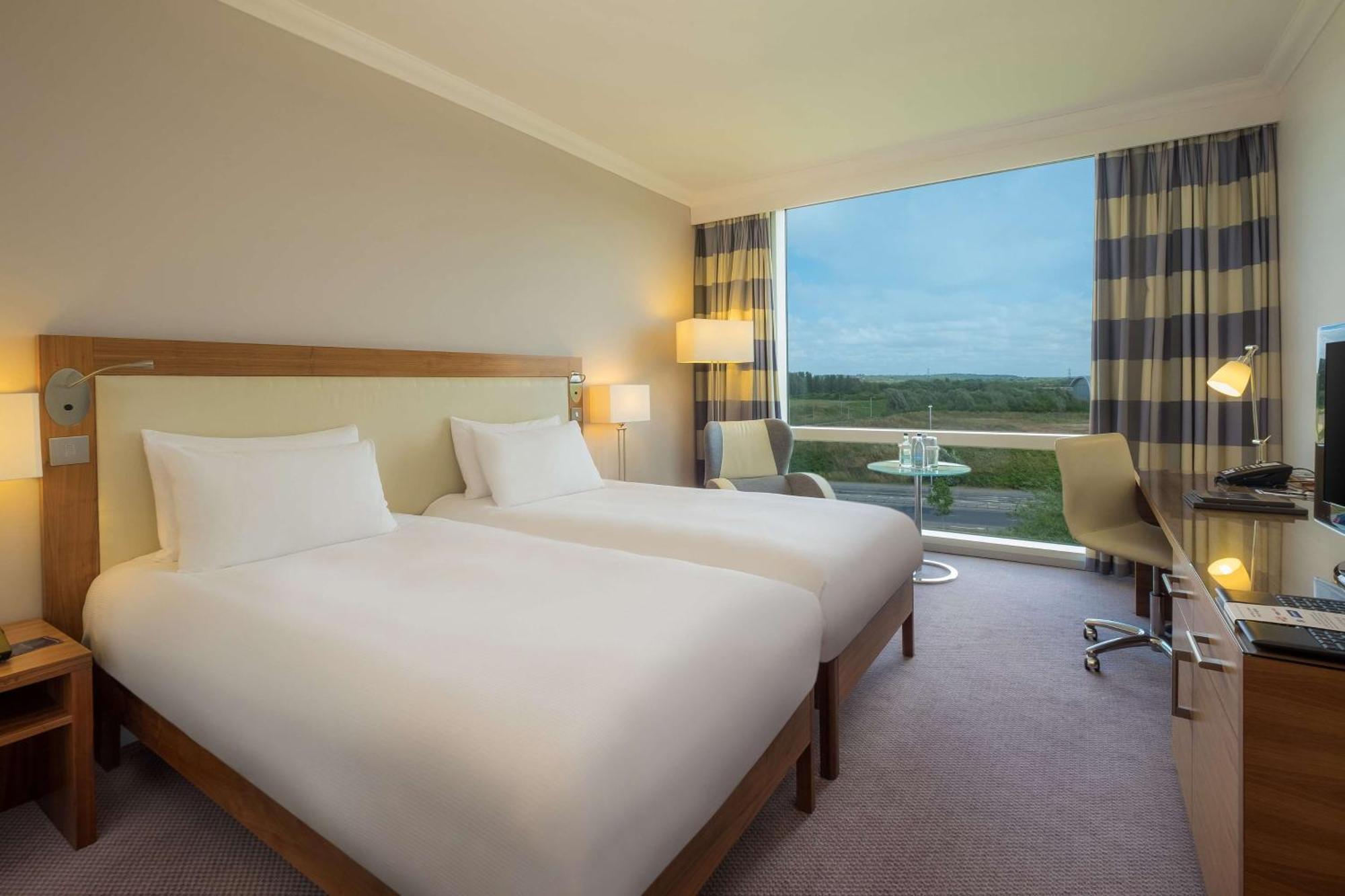 Hilton Reading Hotel Ngoại thất bức ảnh